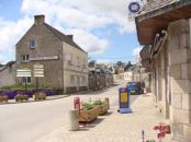 Malguenac-rue-du-chateau-d eau