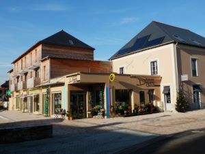 Mordelles commerces placemuletiers Bruded bd.JPG