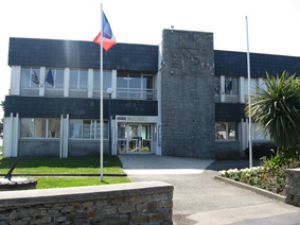 mairie plouguerneau 001 petite
