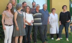 producteurs cuisinieres cantine Langouet BD.JPG